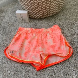 Under Armour Women’s Tie Died Fly-By Shorts